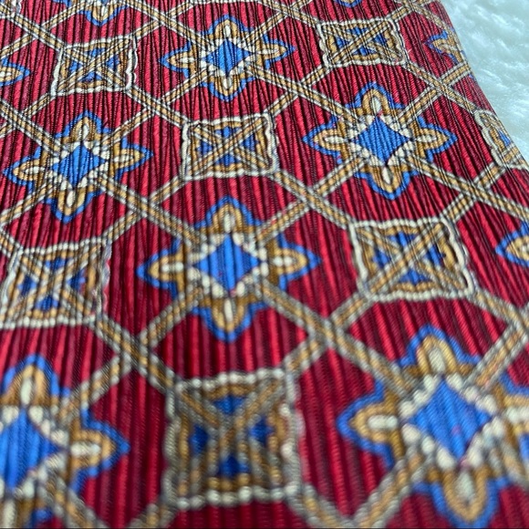 Jos. A. Bank Signature Gold Red and Blue Geometric Print Textured Silk T… - Picture 10 of 11